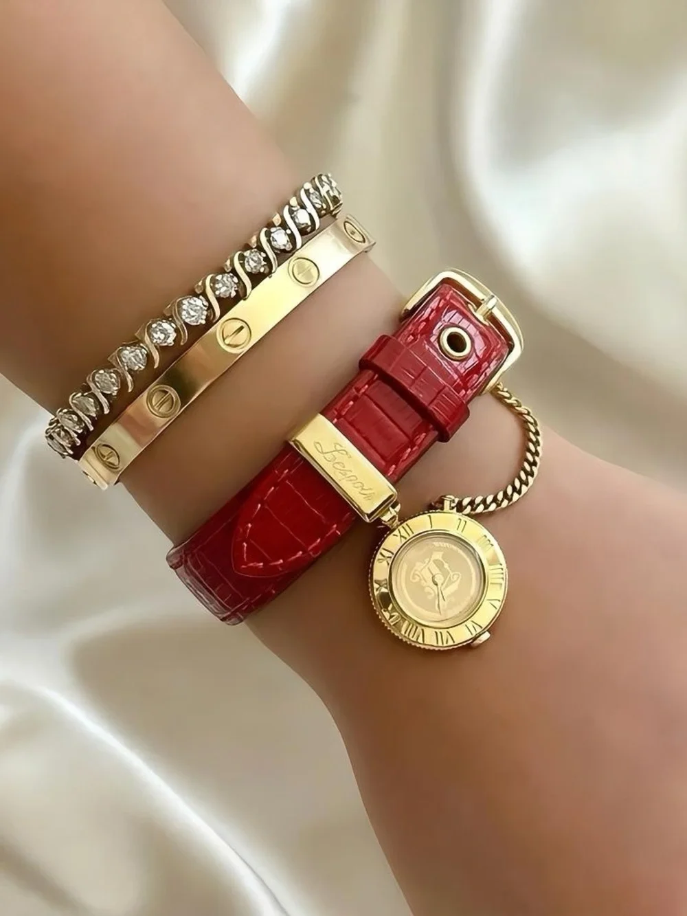 AUTHENTIC RARE VINTAGE SEIKO RED LEATHER WATCH